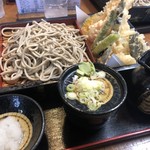 手打ちそば処 叶庵 - 料理写真:手打ち天もり