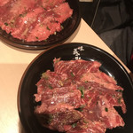 Premium Wagyu no Mise Mikura no Mori - 上が極上タン塩、下が極上ハラミ どちらも1,850円