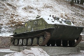 Машина технической помощи МТП-1 у входа в военно-исторический комплекс «Командный пункт „Скеля“» («Скала»). Коростень. Украина.