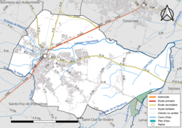 Carte en couleur présentant le réseau hydrographique de la commune