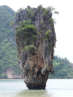 En ö i Phang Nga-viken.