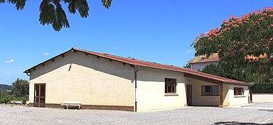 Salle des fêtes de Peyraube (Hautes-Pyrénées) 1.jpg