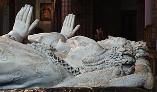 Gisants de Henri II et Catherine de Médicis, rehaussés par le « drapé mouillé »[Note 7]
