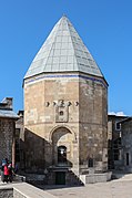 Tumba de Kiliç Arslan II en la Mezquita Alaeddin de Konya (c. 1190)