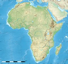 Mapa konturowa Afryki, u góry nieco na prawo znajduje się punkt z opisem „Luksor”