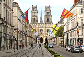 Rue Jeanne d'Arc dan Saint-Croix Cathedral