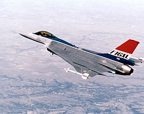 ジェネラル・ダイナミクス　F-16XL