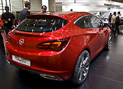 Opel Astra J Concept GTC