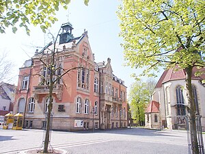 Oude Raadhuis (in gebruik als volkshogeschool)