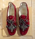 Thumbnail for File:Bata Shoe Museum - Pope Benedict XV's shoes (91324).jpg