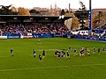 Offensive des Bleues face aux Black Ferns au milieu de la pelouse castraise.