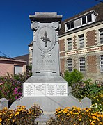 Le monument aux morts.