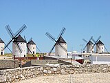 Moulins à vent à Campo de Criptana (La Mancha, Espagne).
