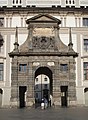 Matyášova brána Pražského hradu (před 1614) některými považovaná za první barokní stavbu v Praze.