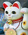 Kitsch bir Maneki Neko