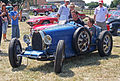 Bugatti Type 35 avec carrossage positif à l'avant.