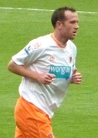 Charlie Adam kaudella 2010–11.
