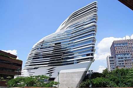 Torre de Innovación do Jockey Club na Hong Kong Polytechnic University (2007–2014)