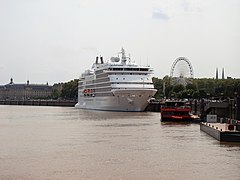 Le Seven Seas Navigator en escale à Bordeaux le 18 août 2022.