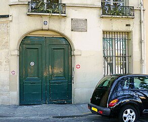 Hôtel particulier du no 9.