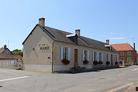 The town hall in Vernais