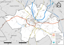 Carte en couleur présentant le réseau hydrographique de la commune