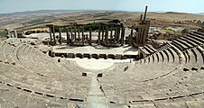 Vue du théâtre romain de Dougga