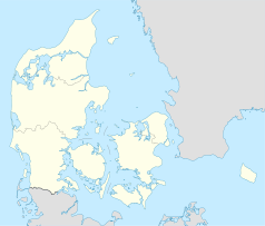 Mapa konturowa Danii, blisko centrum na dole znajduje się punkt z opisem „Køge”