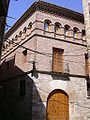 Casa Cabrera. Un dels molts exemples de casa solellada del nucli antic