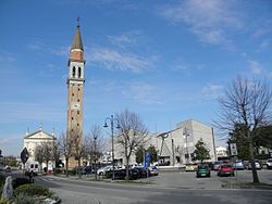 The parish church of Santa Maria Assunta and San Prosdocimo. On the right, the town hall