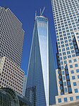 One World Trade Center exteriört nästan färdigbyggt den 1 maj 2013.