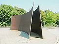 Berlin Curves, Monumento às vítimas do Programa Aktion T4, em aço, 1986, Berlin