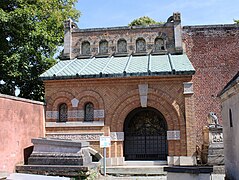 La chapelle de la famille de Berny dans le cimetière communal.