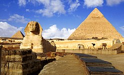 Pamje nga piramidat në Giza