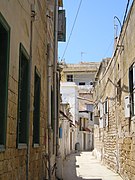 Une rue étroite typique du quartier chrétien maronite.