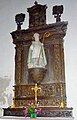 Statue et retable de saint Nicolas
