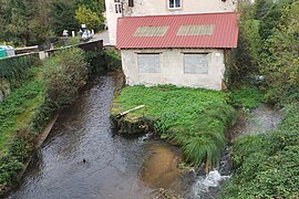 La Fure à Rives, et son affluent le Réaumont (à droite) au niveau du quartier le Bas-Rives.