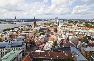 Vista panorâmica parcial de Riga em agosto de 2012