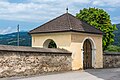 English: Eastern cemetery gate on Kirchenweg Deutsch: Östliches Friedhofstor am Kirchenweg