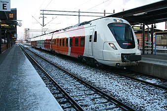 En vanlig syn på stambanan genom Östergötland är Östgötatrafikens lokaltåg, kallade Östgötapendeln.