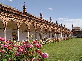 Detalle del gran claustro.