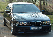 Neue Standlichtringe: BMW 5er Limousine mit M Sportpaket