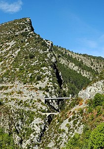 ponts superposés sur la Roudoule à La Croix-sur-Roudoule