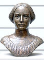 Bronzebüste Fanny Hensel vor der Mendelssohn-Remise in Berlin-Mitte von Lore Plietzsch
