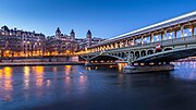 Thumbnail for File:Pont de Bir-Hakeim at night, Paris 3 February 2019.jpg