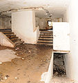Dans la casemate de Bourges. Sur la droite, l'escalier permet d'accéder au sous-sol de la casemate, puis au réseau de galeries souterraines.