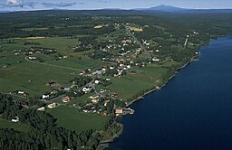 Flygfoto över Hallen invid Storsjön från 1996.