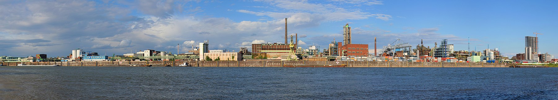 Panoramatická fotografia mesta Leverkusen
