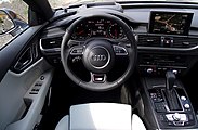 Cockpit avec Audi MMI
