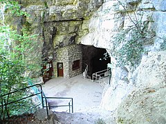L'entrée des Cuves de Sassenage.